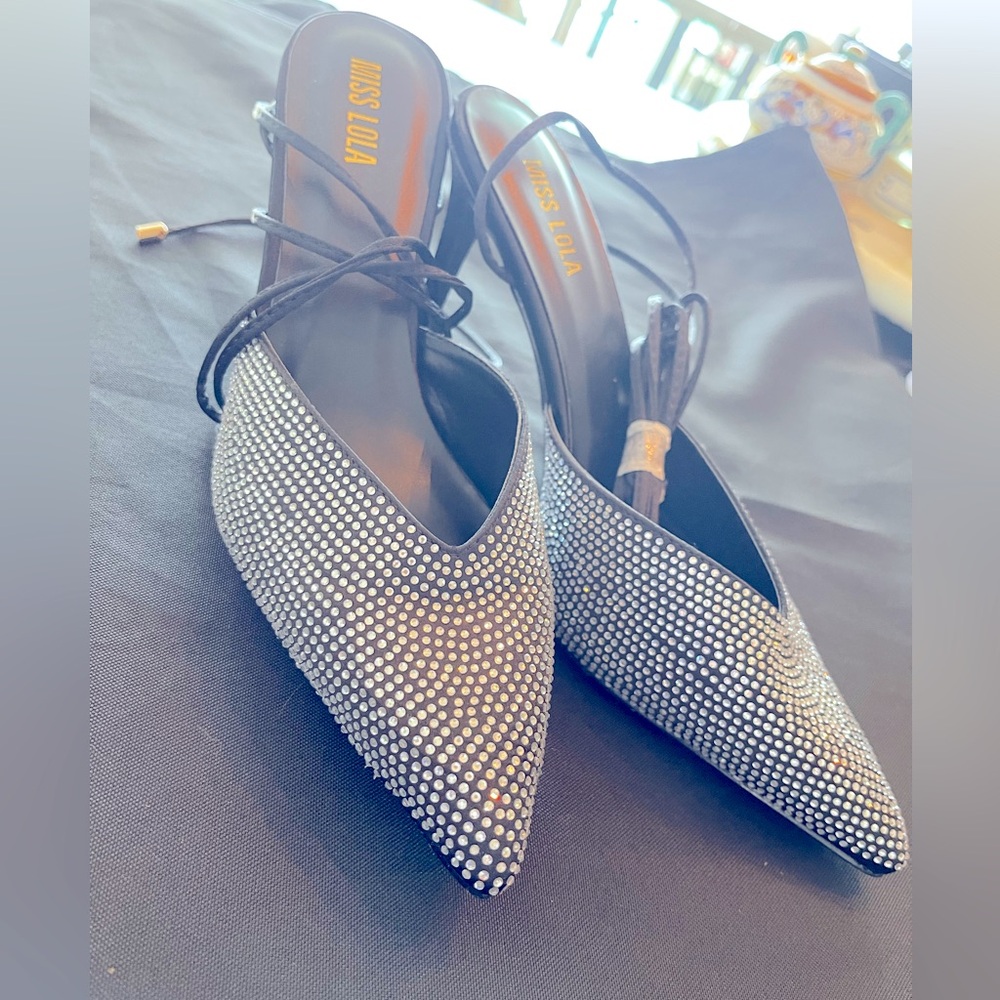 Miss Lola Size 8 Pointed Toe Bling Heels